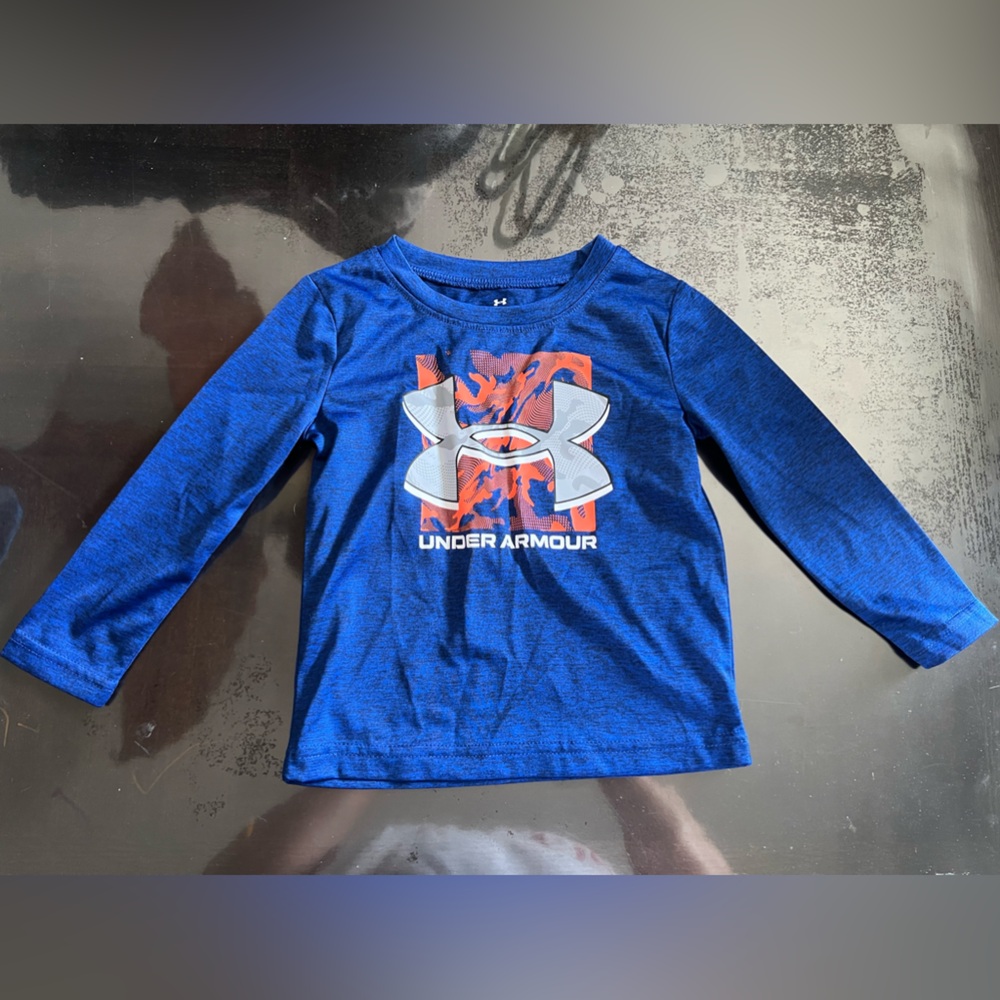 Under Armor Long Sleeve Shirt